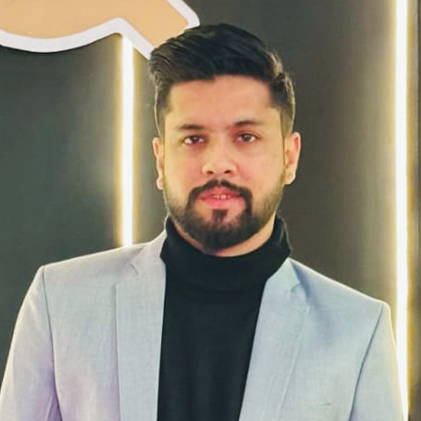 Sales Team leader at The SQ Mall Booking Office